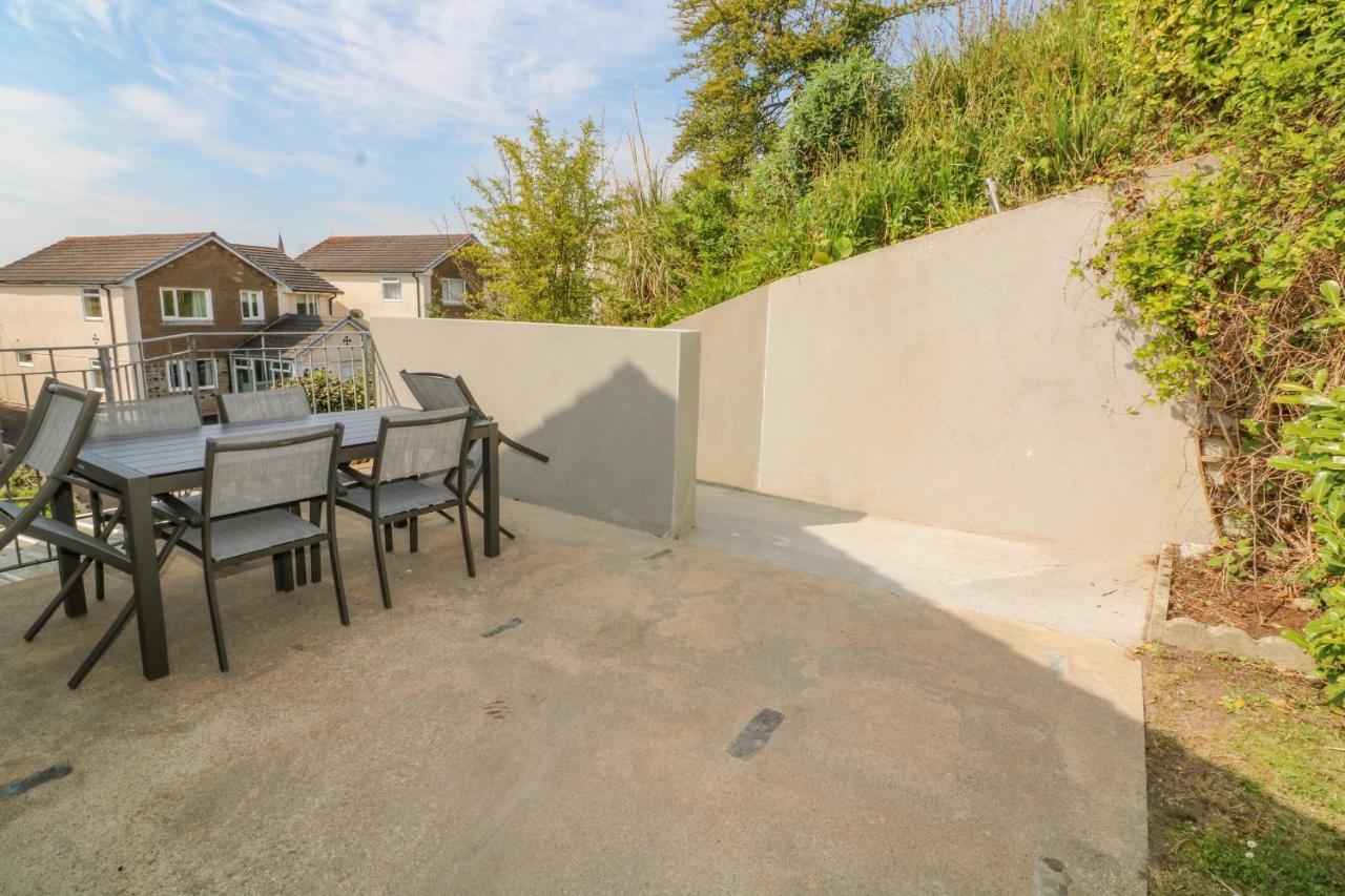 Waters Reach Villa Kingsbridge  Exterior photo